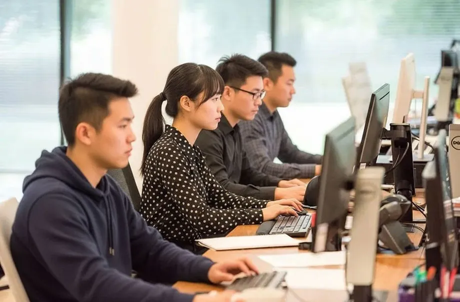 Roofing Support Hotline